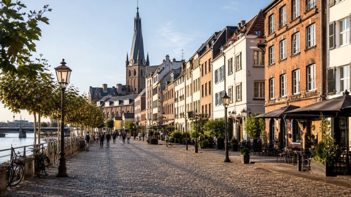 Ruhige Straße in Düsseldorf Carlstadt